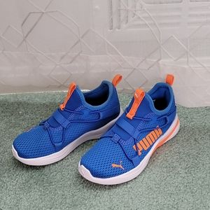 Boys size 11t puma tennis shoes